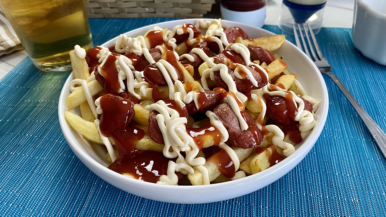 Salchipapas