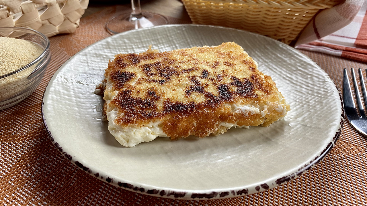 Saganaki cheese