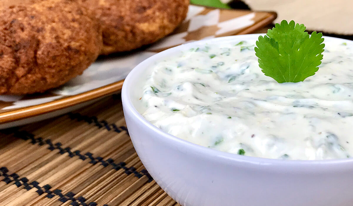 Yogurt falafel sauce