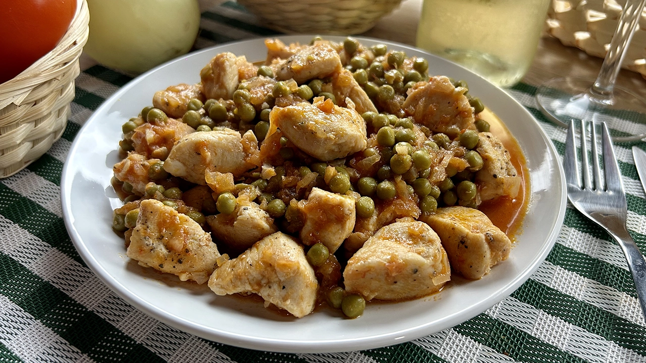 Chicken with peas