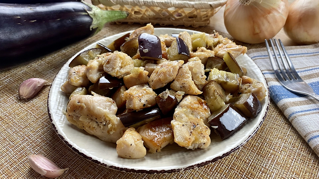 Chicken with eggplant