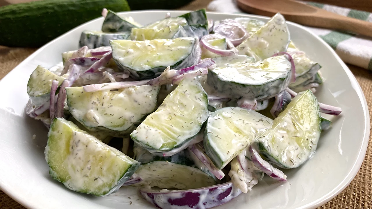 Cucumber and yogurt salad