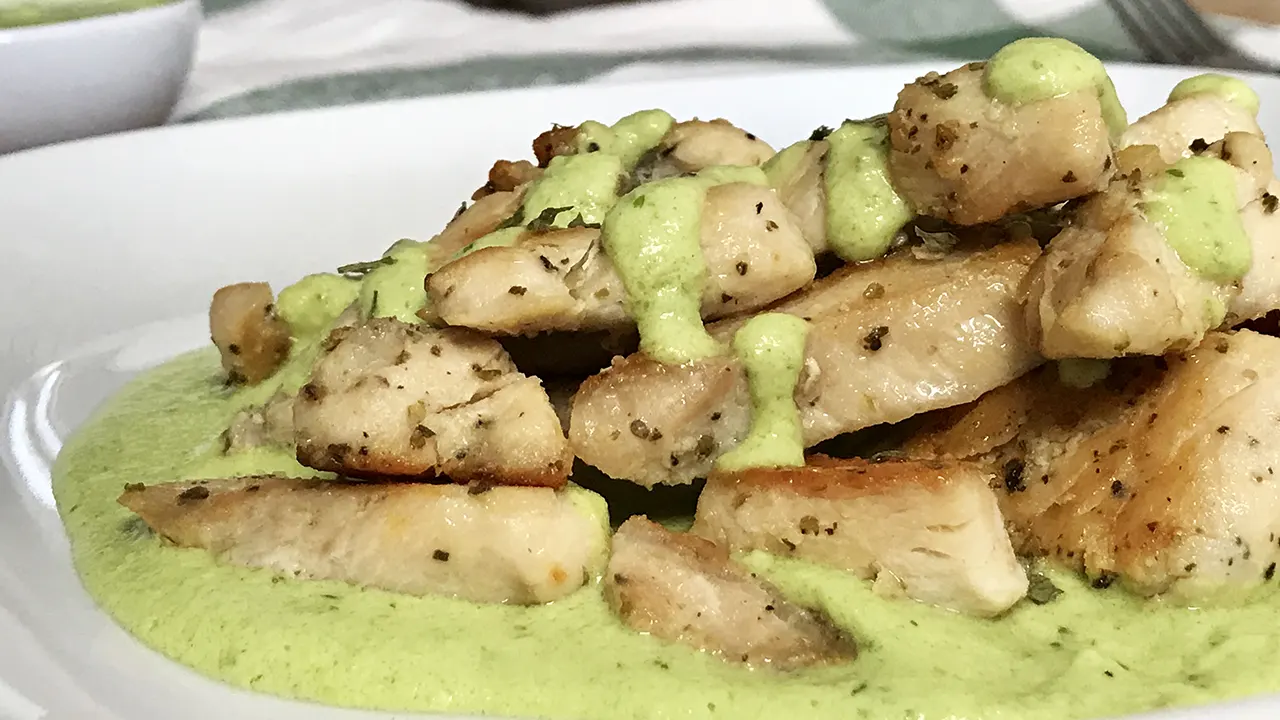 Chicken with parsley cream