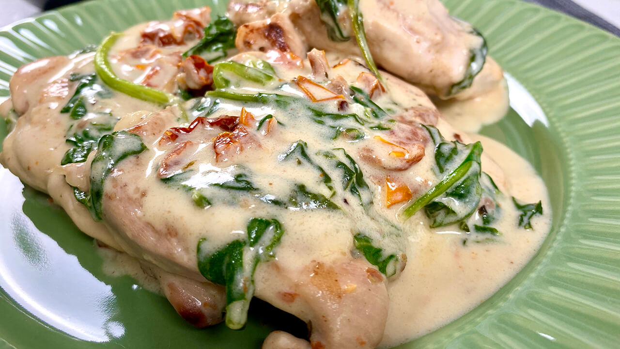 Chicken with sun-dried tomatoes and spinach