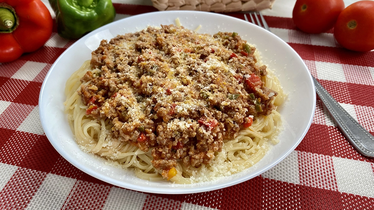 Spaghetti with minced meat