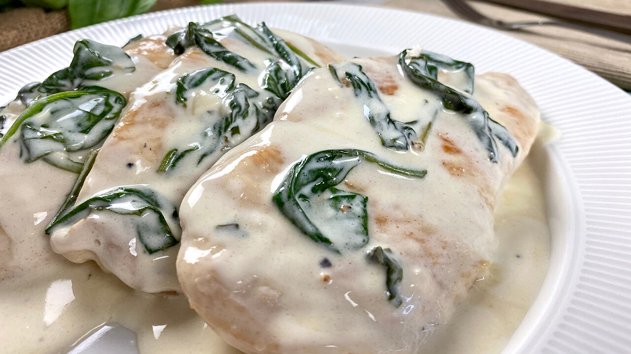 Chicken with spinach and cream