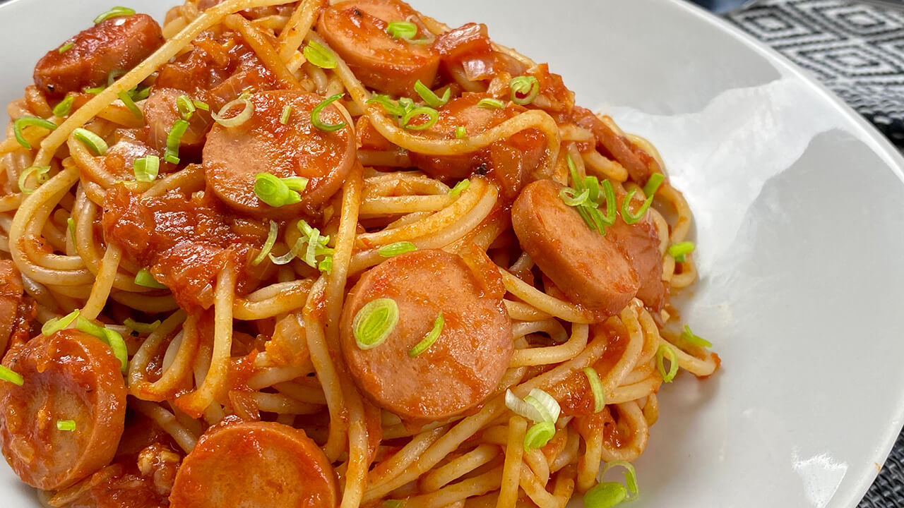 Spaghetti with frankfurter sausage