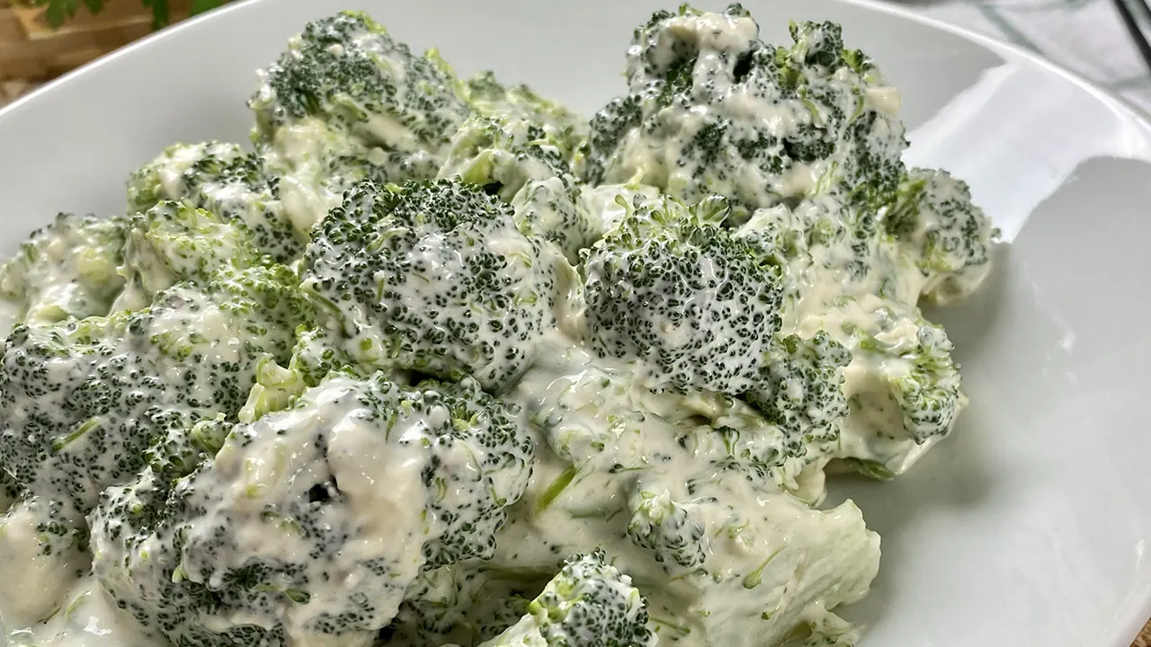 Broccoli with parmesan sauce