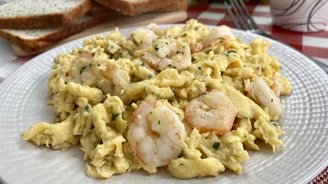 Shrimp scrambled eggs