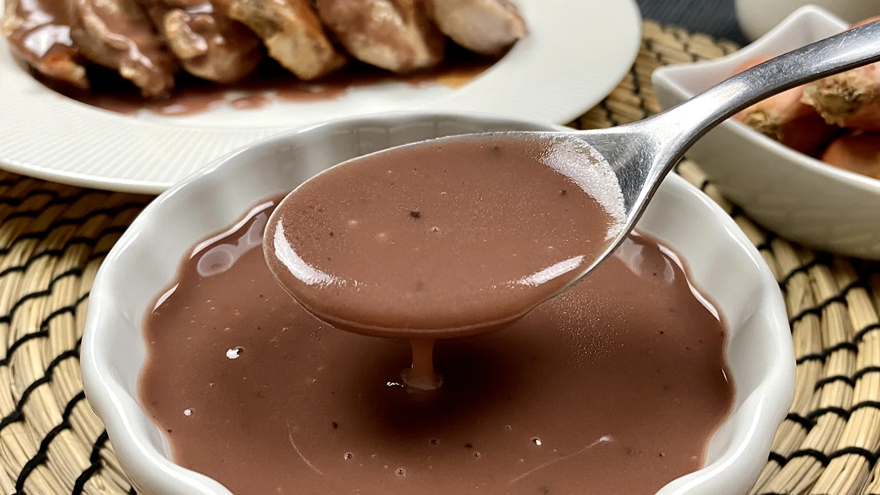 Red wine sauce for meat