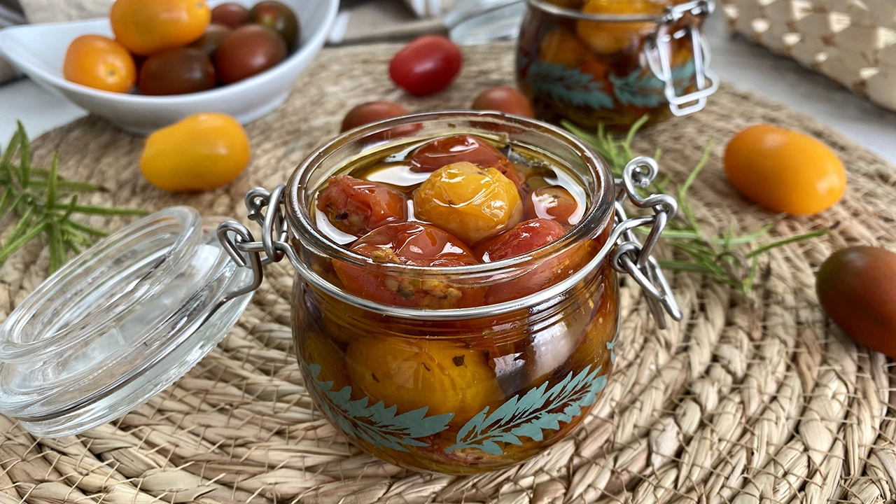 Cherry tomatoes confit