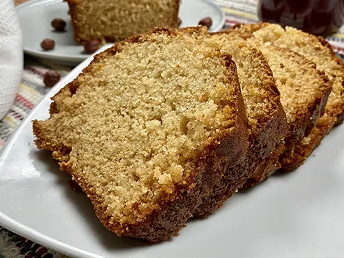 Honey and hazelnut sponge cake