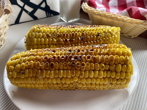 Grilled corn on the cob