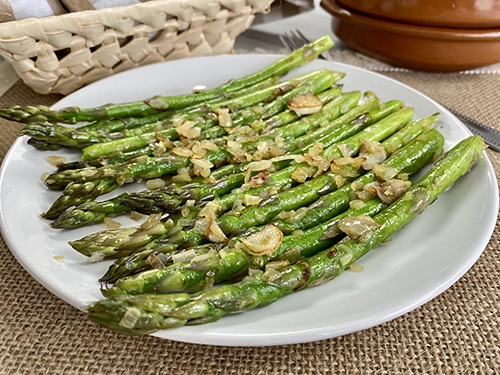 Sautéed asparagus