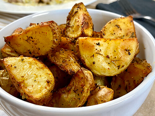 Spiced baked potatoes