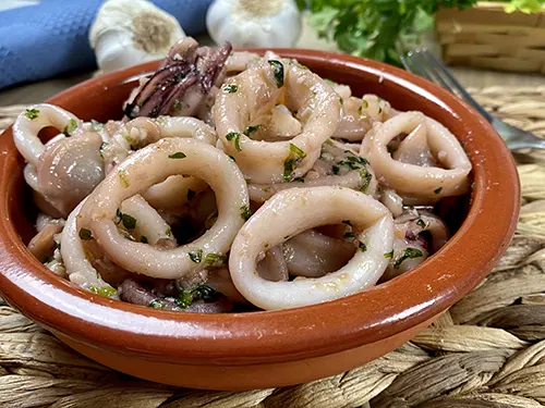 Squid with garlic