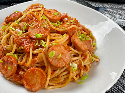 Spaghetti with frankfurter sausage