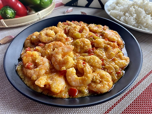 Encocado de camarones - Shrimp with coconut