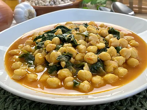 Chickpeas with spinach